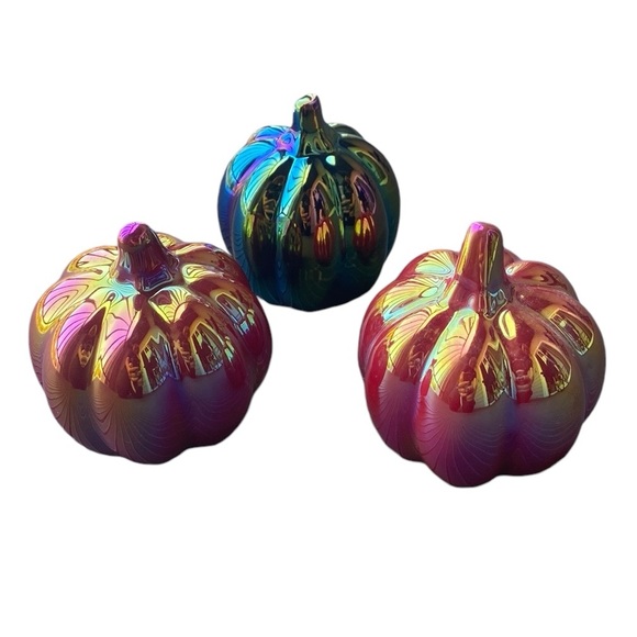 3 Iridescent Target Bullseye Pumpkins - Picture 8 of 14